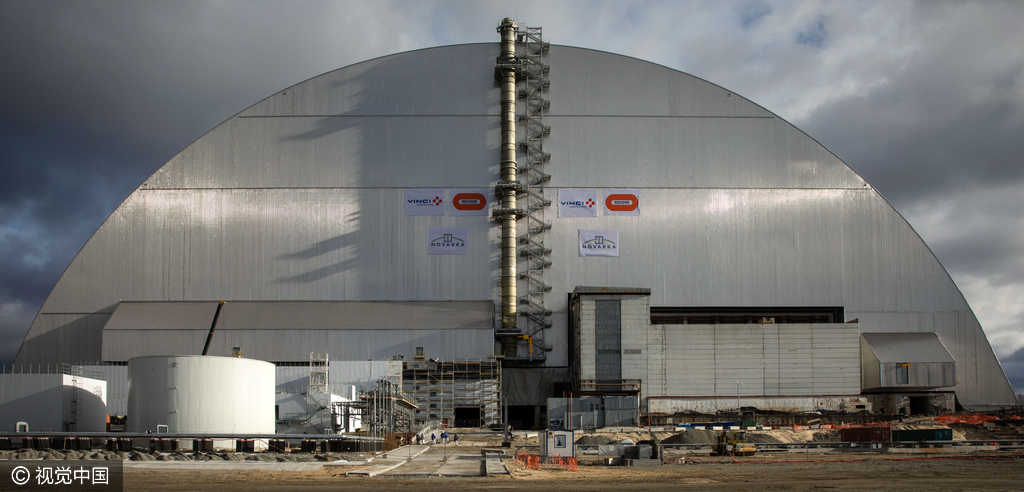 9日,乌克兰切尔诺贝利,覆盖切尔诺贝利核电站4号反应堆的新安全保护罩
