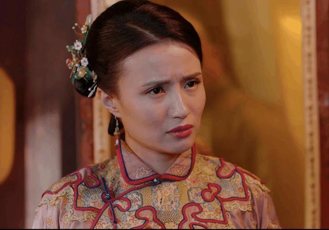 毒害吴聘,与表兄勾搭成奸,欣贵人从"甄嬛党"变"甄嬛死敌"