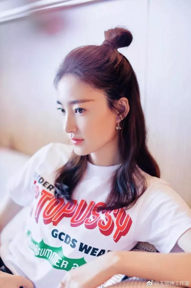 杨幂惨遭群嘲?baby又要毁小说?王丽坤为啥不