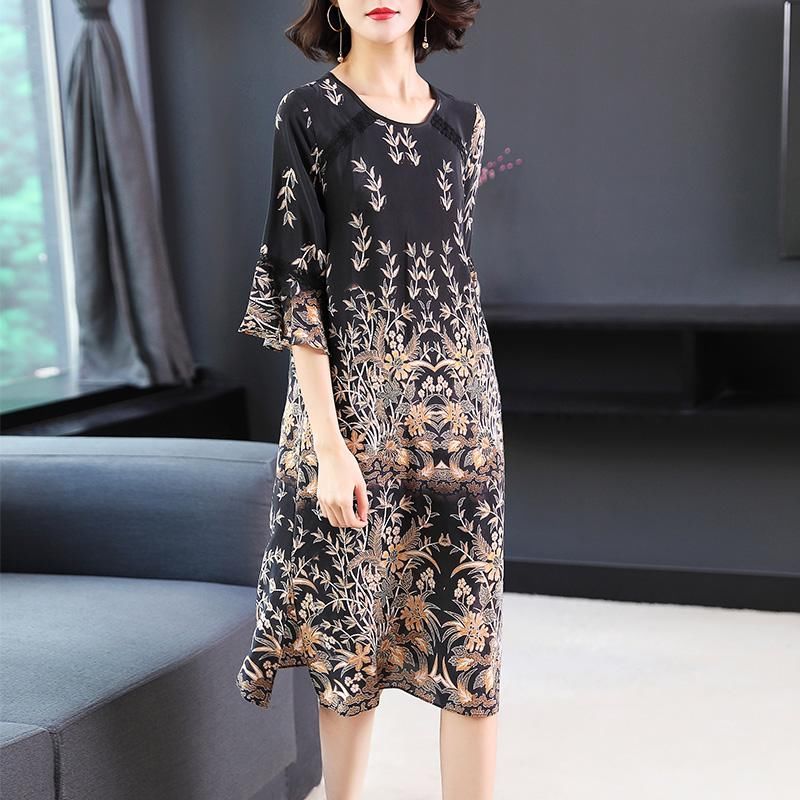 如今40岁女人谁还没件好点的真丝裙,就是要这