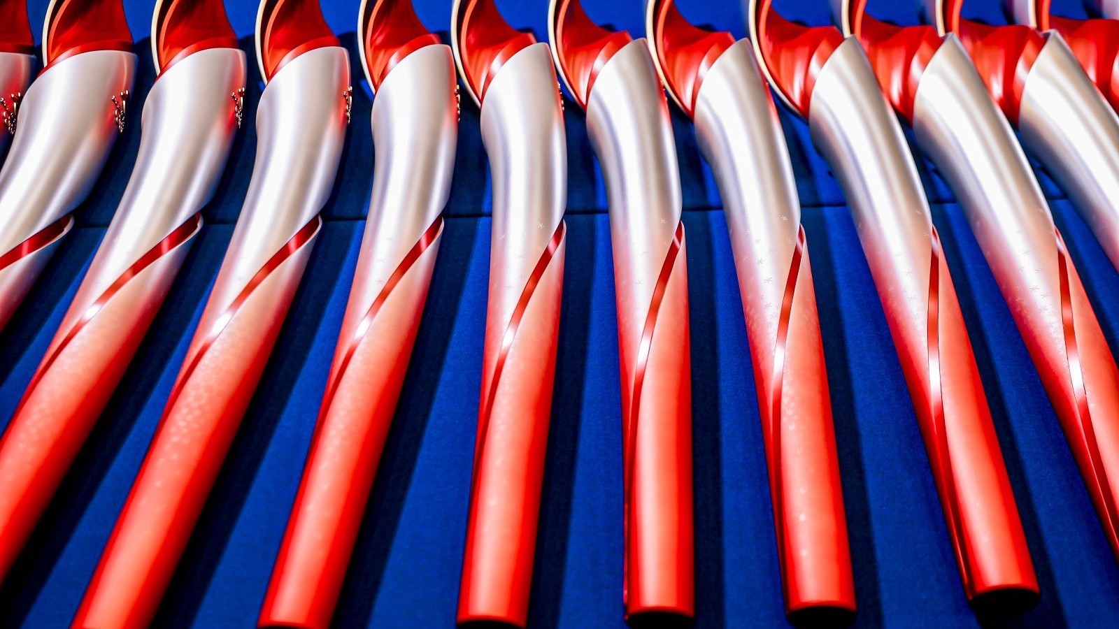 中国石化为火炬“飞扬”披上碳纤维“外衣”