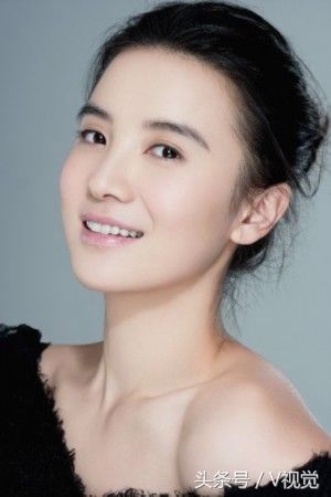 电视剧《悬崖》中的女演员