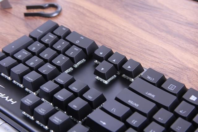 键盘插U盘?调音量?自定义快捷键?除了贵点这