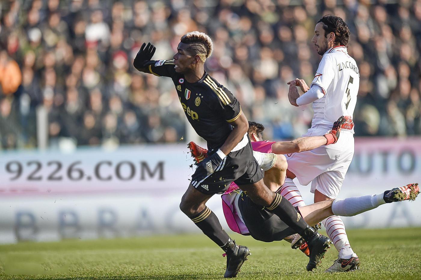 BetVictor Sports(伟德体育)国际官网库里乱穿鞋一场无声的商业路演开始了 BrandBeat