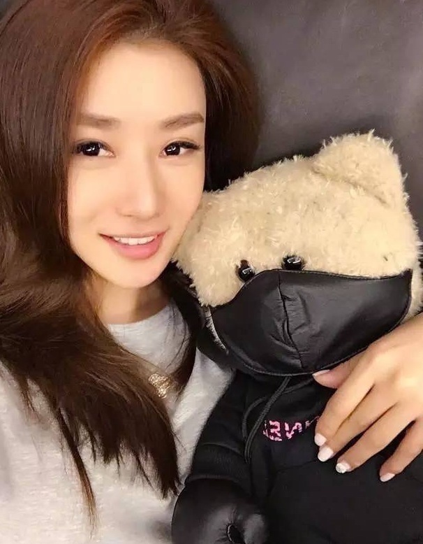 盘点王思聪的女友们:网红脸 多演员模特出身