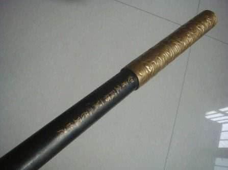 孙悟空被压五指山下,如来怎么不收走金箍棒?太