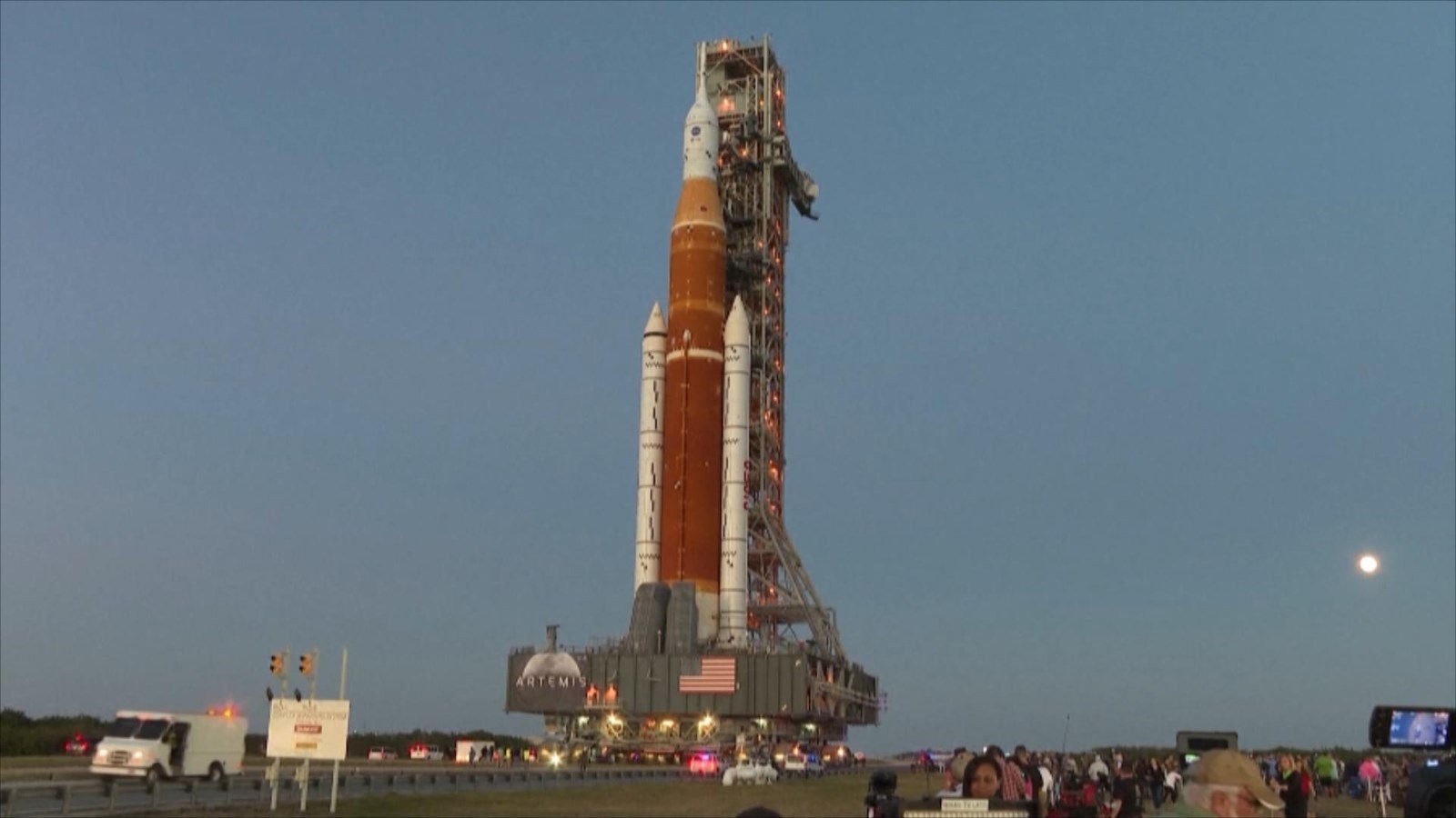 nasa太空发射系统首次亮相