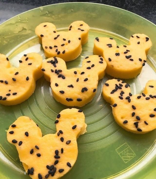 4个鸡蛋,一杯酸奶,在家就可以做的蒸蛋糕,营养美味好吃不上火