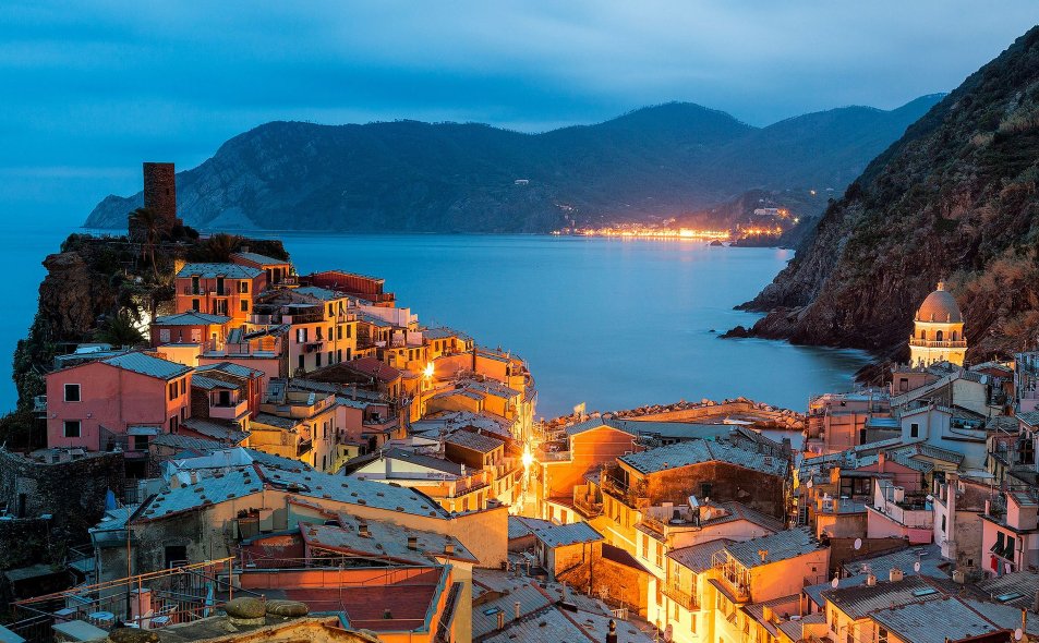 2017年世界各国GDP排行榜,我国稳居第二,和美