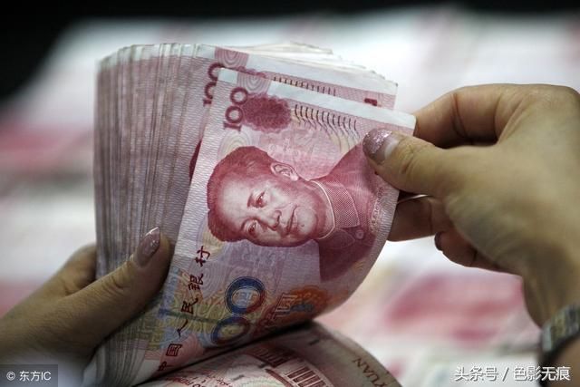 10万元闲钱,是买理财产品好?还是银行存定期好