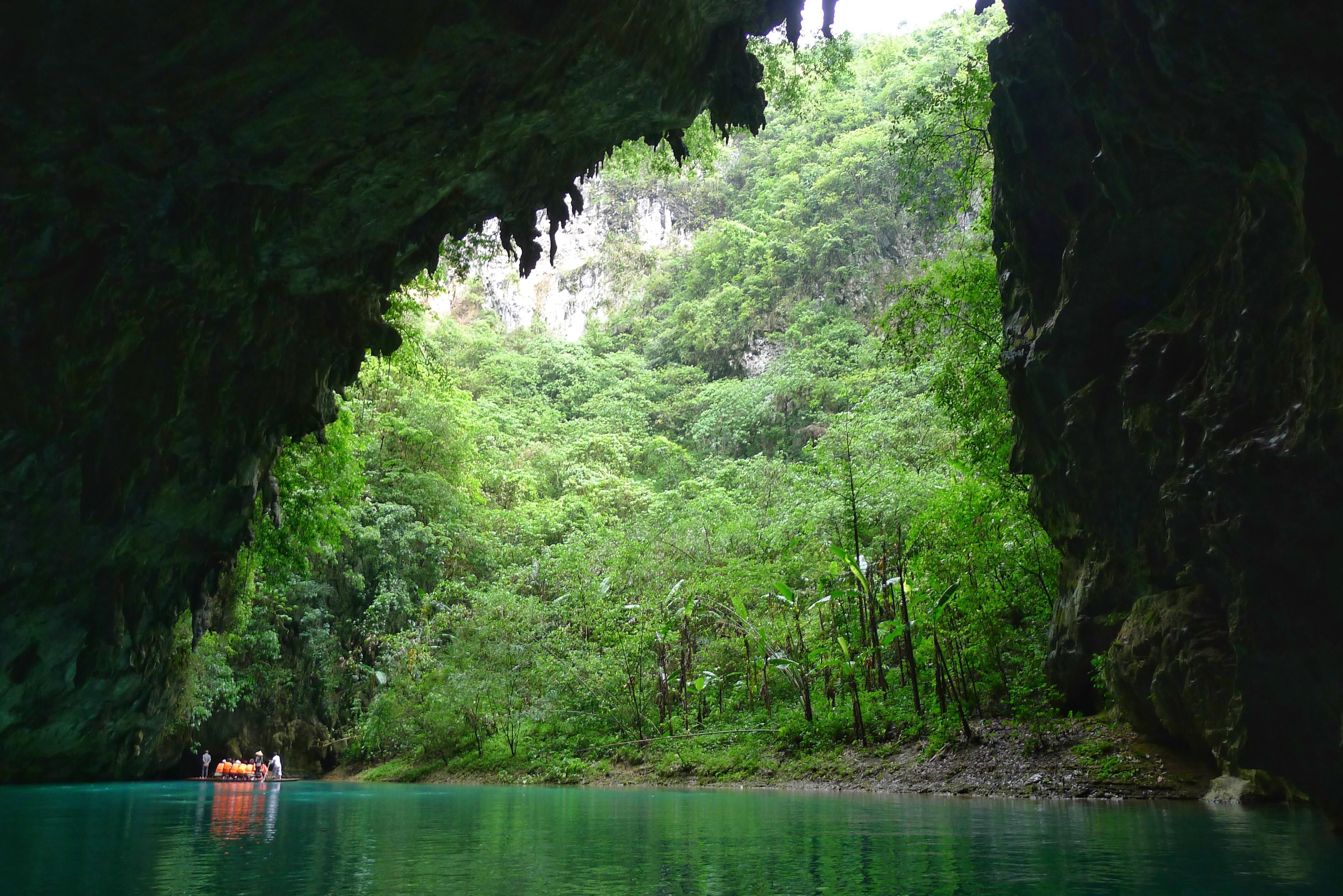 别有洞天的山门.