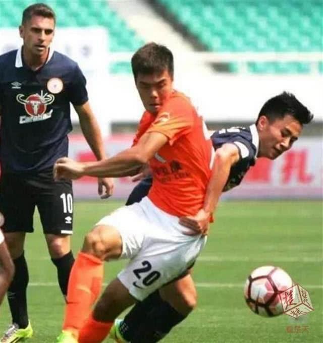 武汉卓尔队聂傲双入选新一期U23国足