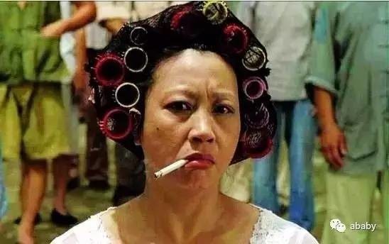 发布会临时取消,现场改打麻将,或许很多人会像摄像大哥一样,一脸懵逼