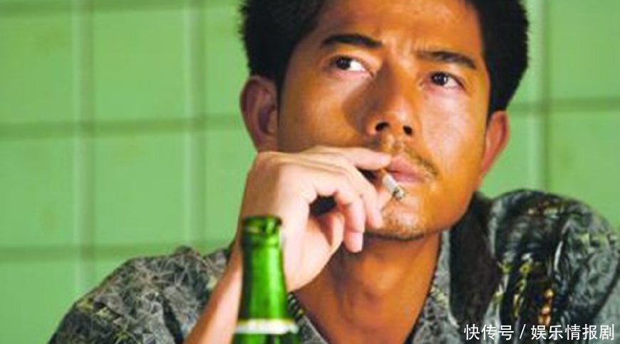 四大天王抽烟范,刘德华皮衣酷,张学友手势拽,黎