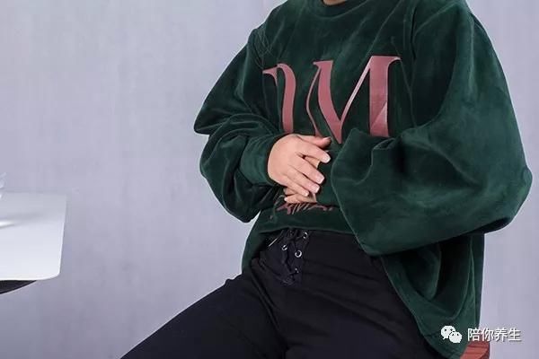 肚子经常胀气是怎么回事 发生这种症状该如何