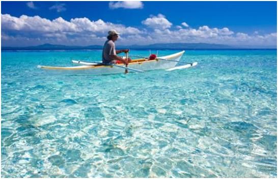 菲律宾人来中国旅游,买了5件手工旗袍,结账时