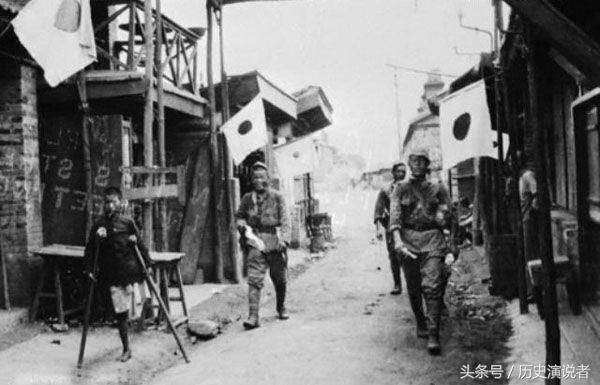 日军进村时遇到这个村子变得非常恭敬,见了这