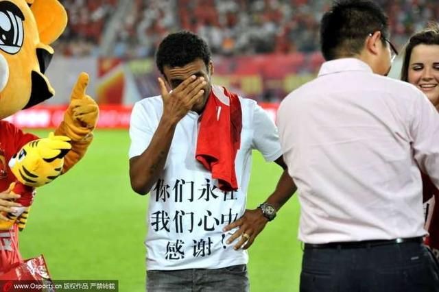 广州恒大:2018赛季外援2走3留,还有1名新援马