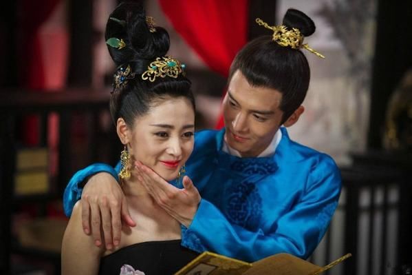 盛一伦张天爱新剧再度合作 太子妃夫妇甜蜜同