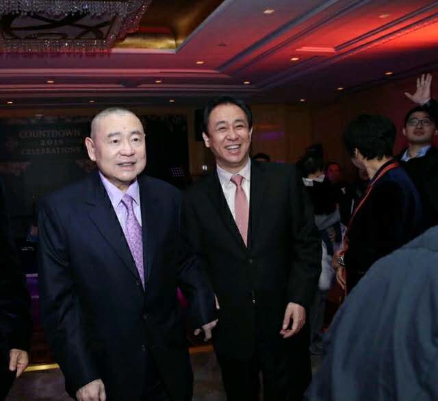 刘銮雄携娇妻甘比内陆参加跨年夜,许家印、马