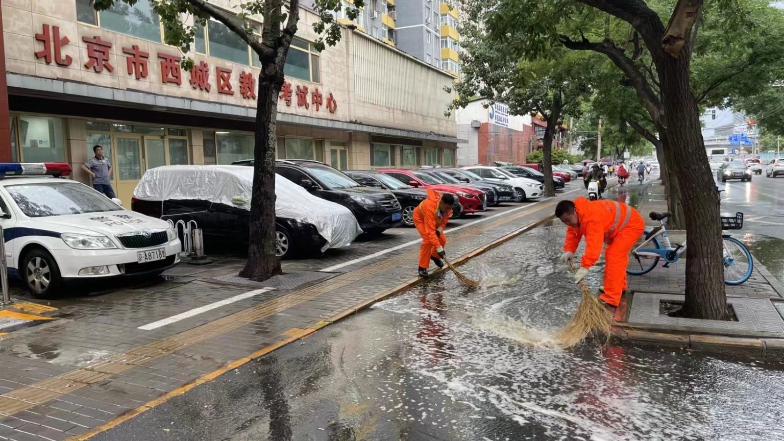 北京排水集团积极应对6月28日降雨天气