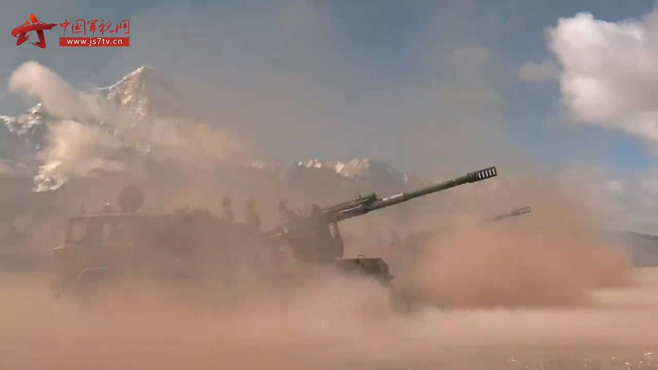 在火力掩护下,突击分队向敌方前沿阵地发起冲击。面对坚固的防御工事和猛烈的火力反击,突击分队申请炮兵群对敌阵地实施炮火压制。