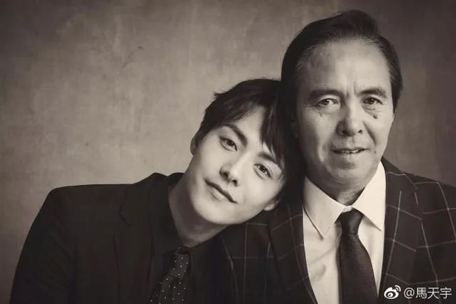 马天宇爸爸突然去世,他的一句悼念词却被众人