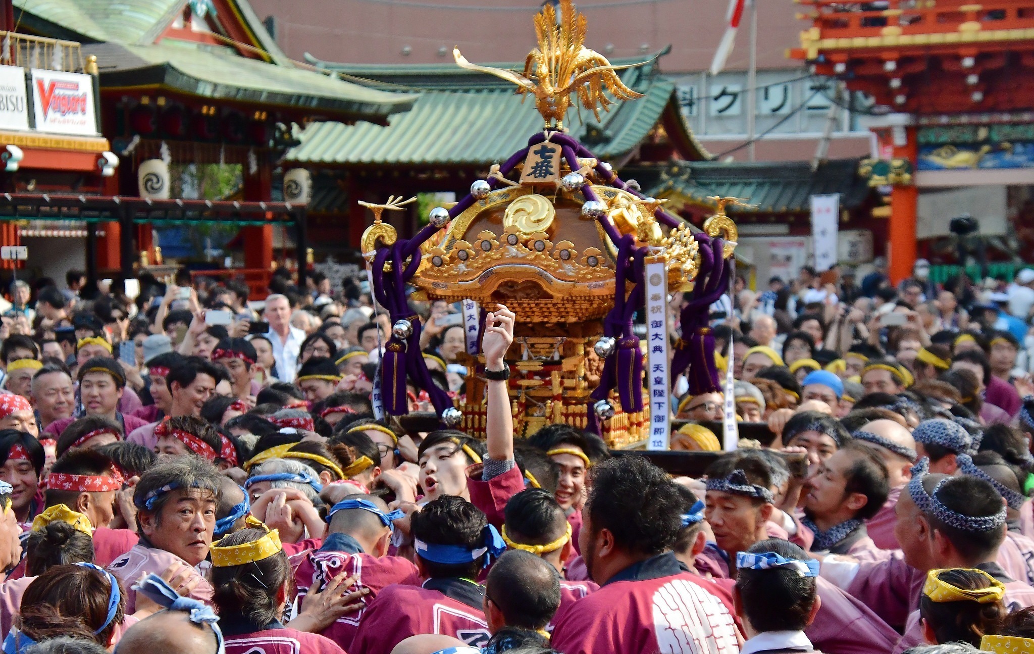 声势浩大!日本迎"令和"时代首个神田祭
