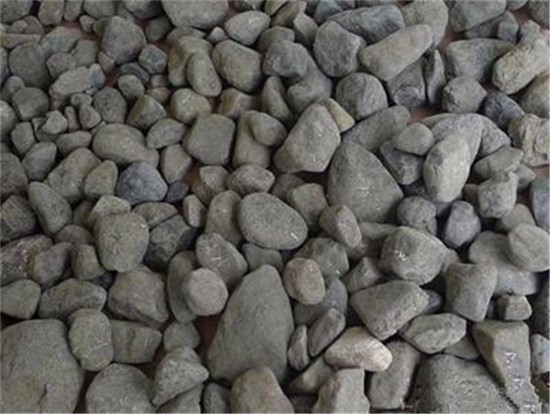 翡翠赌石公斤料,普通人的发财梦!