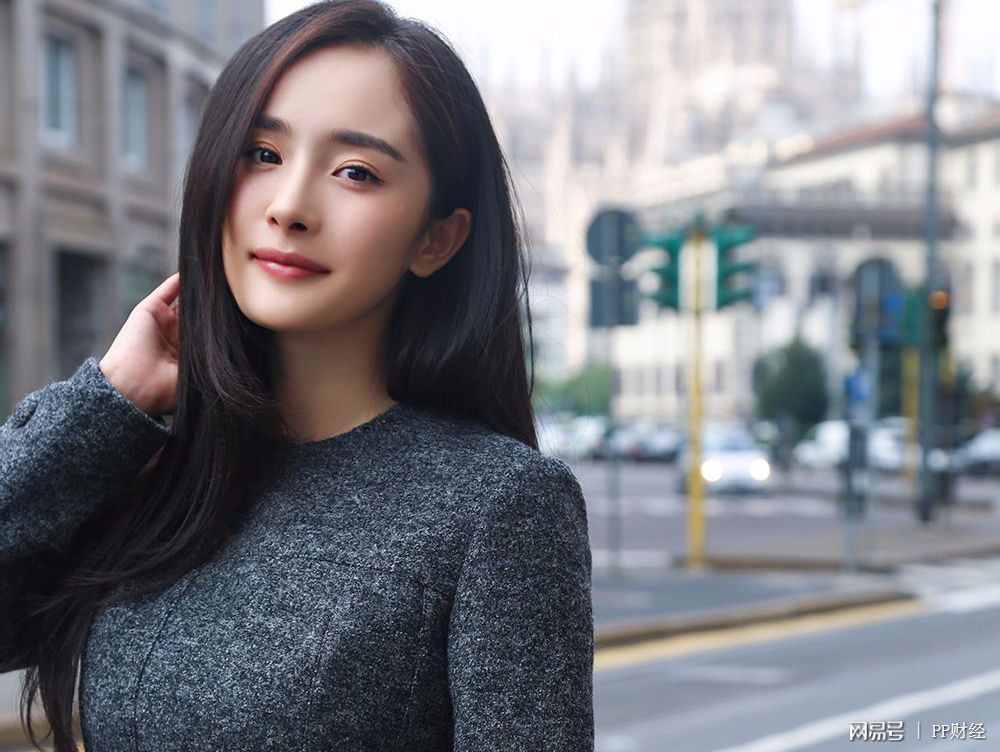 杨幂陷诈捐门:原来明星捐款,钱可不自己出?一