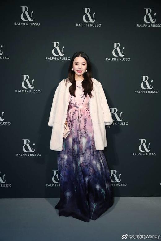 谁说时尚圈都是女魔头余晚晚就是个例外