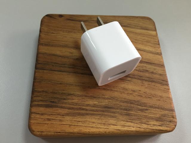 ▼ 测试的充电器为国行,型号a1443,生产厂:赛尔康技术(深圳)有限公司.