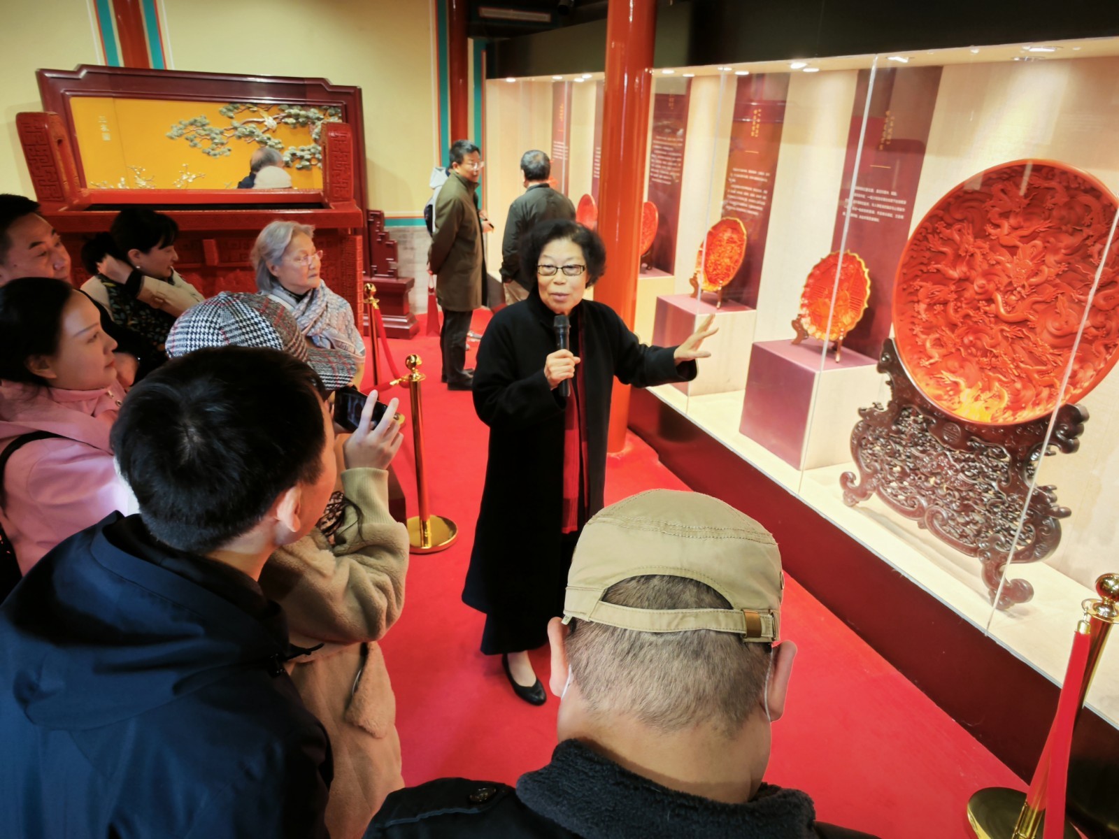 模式口街非遗大赏!燕京八绝宫廷艺术精品特展开展_北京时间