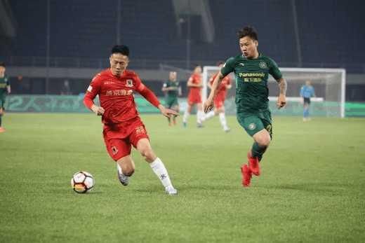 不用慌,武汉卓尔丢掉榜首却迎利好,梅州客家将