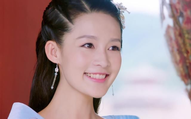 古装剧中的悲情玷污戏:杨幂太惨,吕佳容痛哭扭