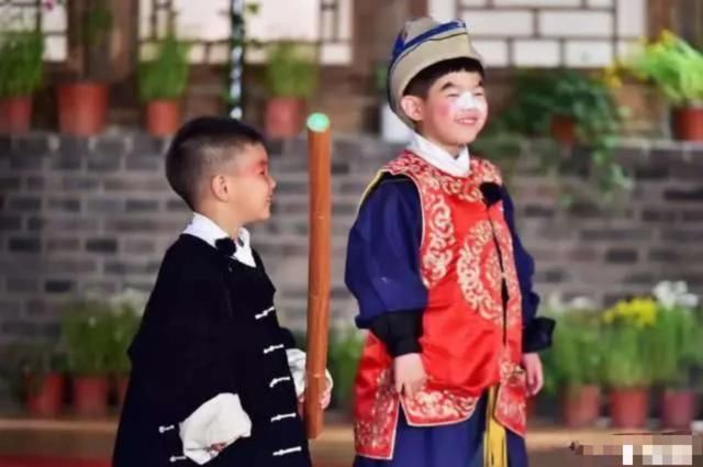 胡可是华谊大股东之一,原来她才是真正经商天