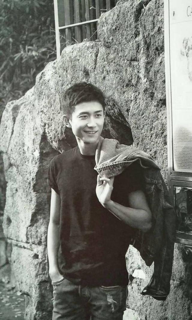 大张伟的微信群,张一山的妖孽,易烊千玺买教训