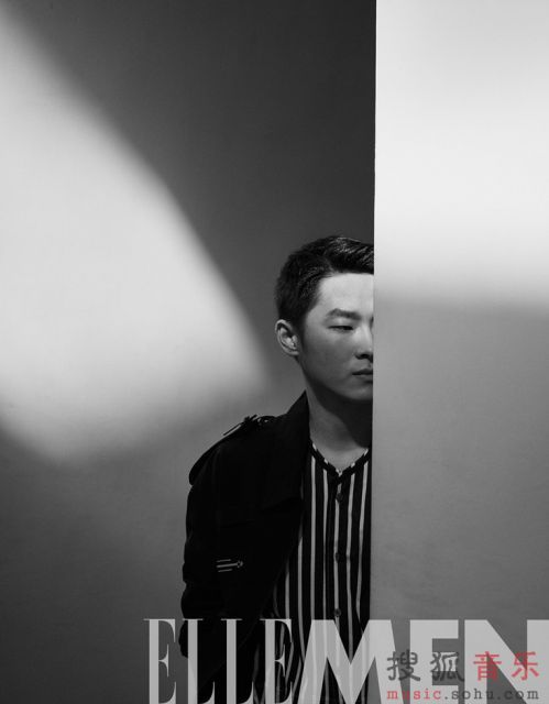近期,梁博再登国内知名时尚杂志《ellemen》,拍摄一组荷