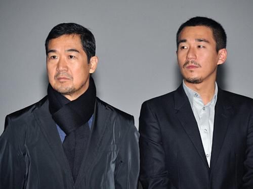 63岁张国立前妻和现妻,同夫不同命,没有对比就