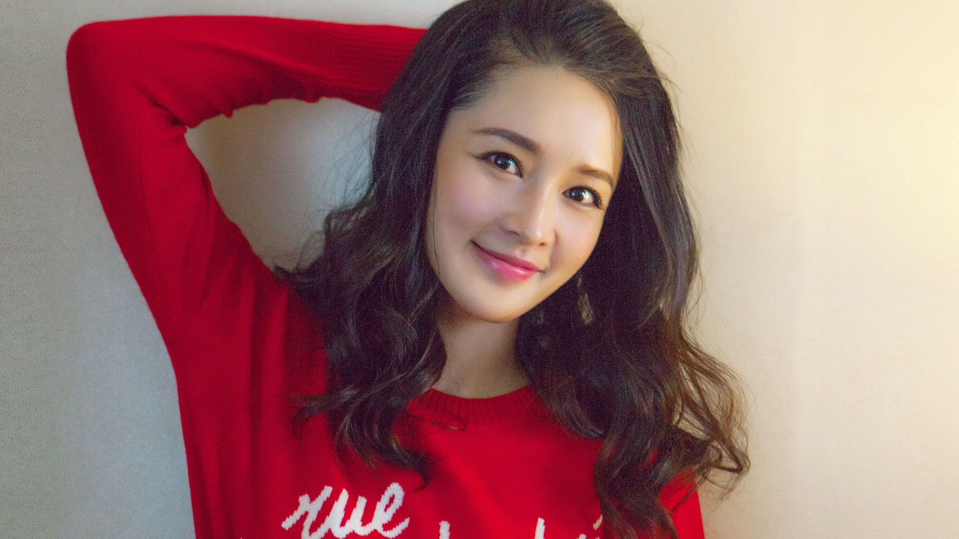 美女明星李沁写真图集,时尚靓丽,气质迷人!