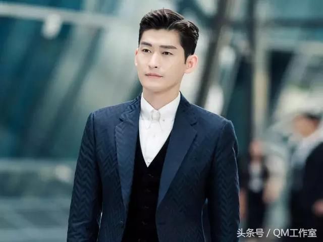 《温暖的弦》霸道总裁张翰的职场穿搭指南,做