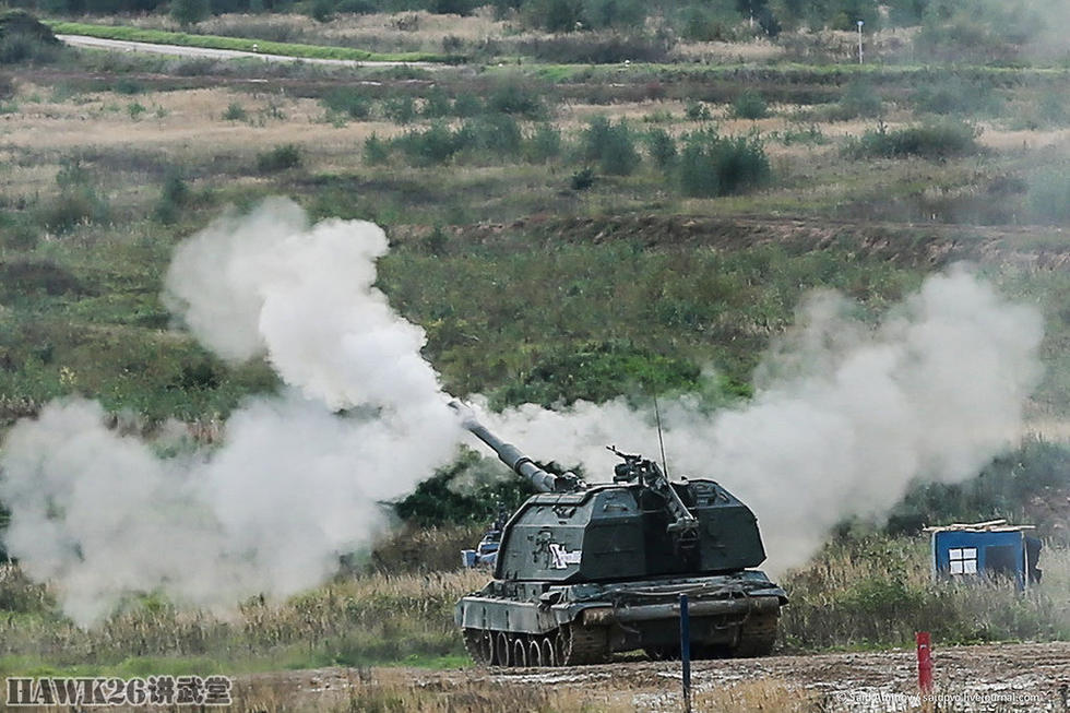 2S19“MSTA-S”自行榴弹炮。