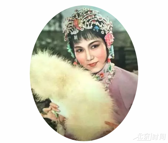 纪念新凤霞诞辰90周年 《回归新凤霞女儿—吴霜新派演唱会》