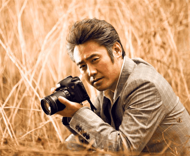 吴秀波工作室发了一条微博, 网友: 半个娱乐圈都