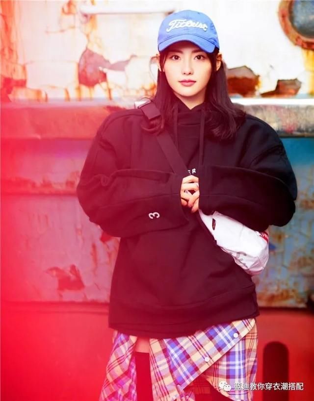 明星私服|李斯丹妮&鞠婧祎&张嘉倪机场私服