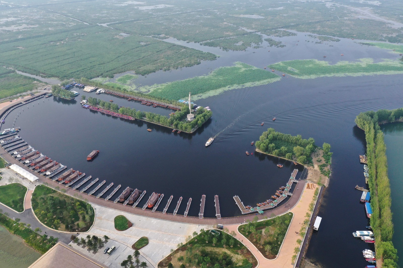 今起白洋淀景区恢复营业,游客需线上购票预约游览