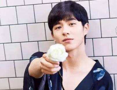 你知道明星原名叫啥吗?杨幂名字很好听,张艺兴