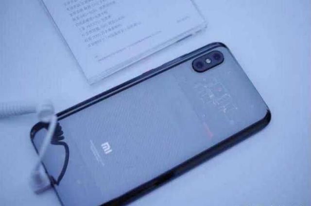 小米8音质渣出新高度,机主纷纷吐槽:两千多的