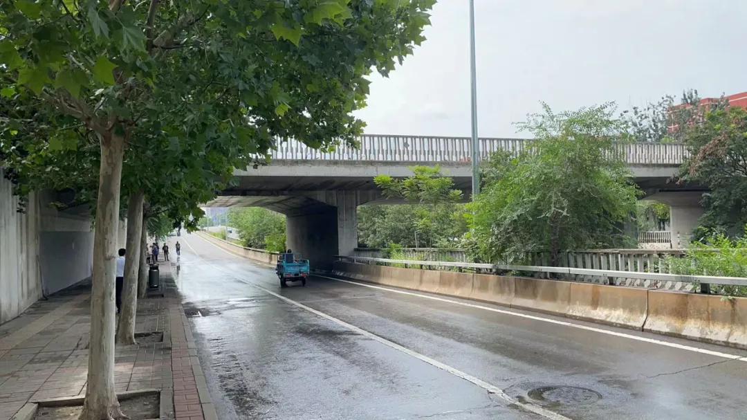 悲痛！更应该警醒！如何让暴雨中驾车涉水的不幸不再出现