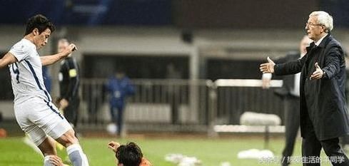 素质太差!输球又输人的韩国队,黑脚堪比少林足